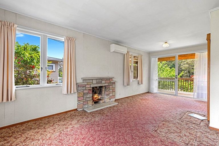 Photo of property in 15 Lauderdale Road, Birkdale, Auckland, 0626