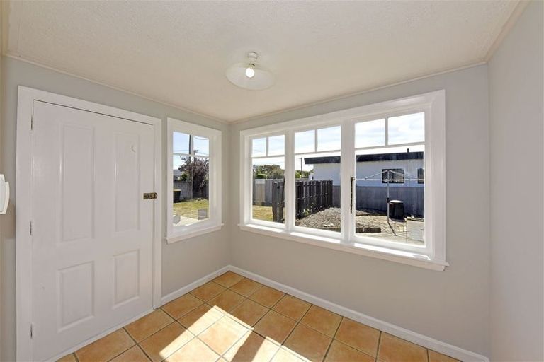 Photo of property in 1/84 Racecourse Road, Sockburn, Christchurch, 8042