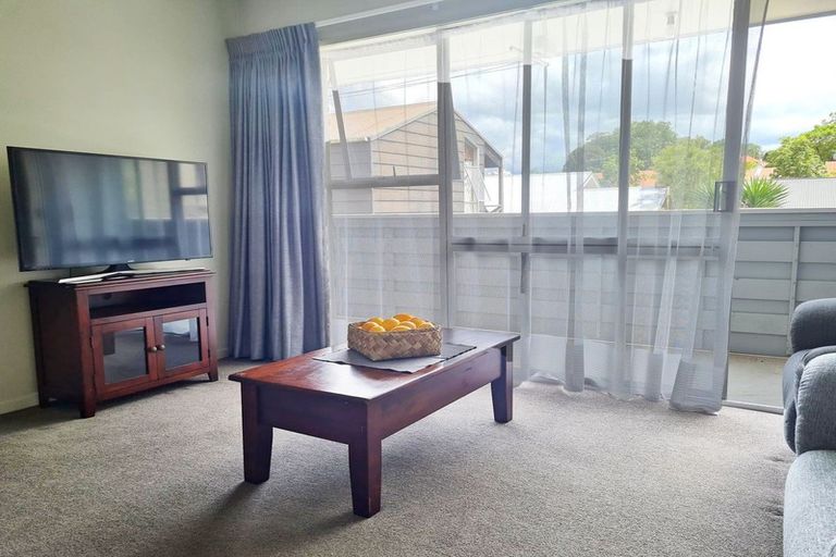 Photo of property in 4/6 Opoia Drive, Hamilton East, Hamilton, 3216