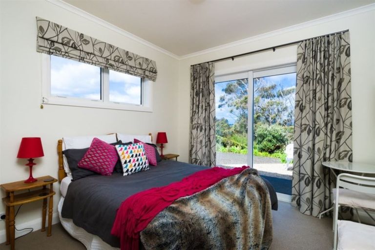 Photo of property in 94c Pomona Road, Kumeu, 0891