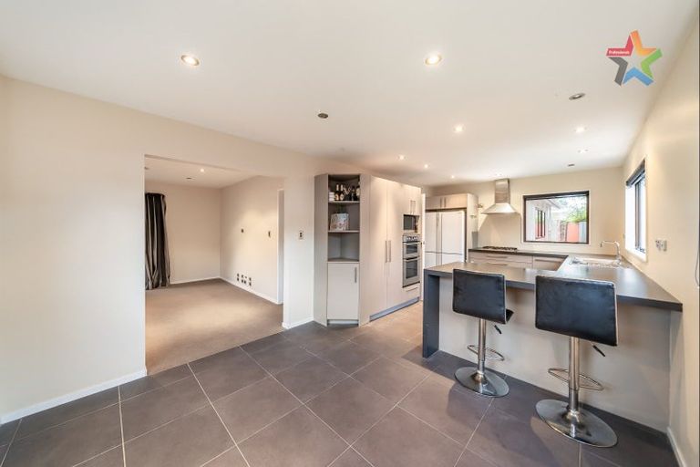 Photo of property in 2a Burke Grove, Naenae, Lower Hutt, 5011