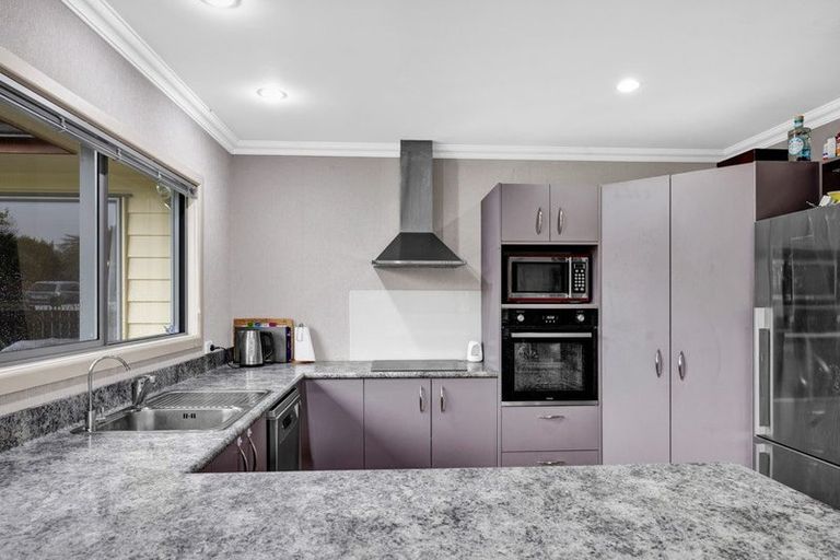 Photo of property in 13 Craig Street, Stratford, 4332