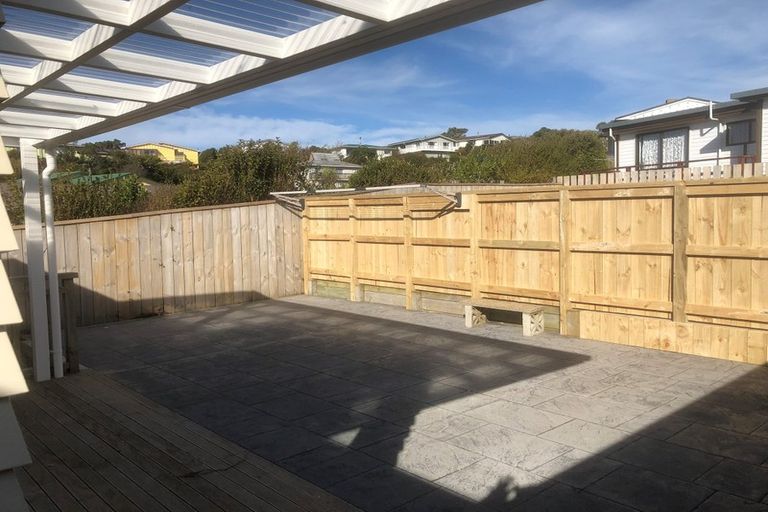 Photo of property in 54 Horokiwi Road West, Newlands, Wellington, 6037