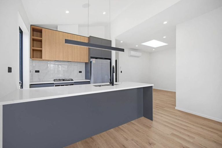 Photo of property in 67 Taukahiwi Road, Pukekohe, 2120