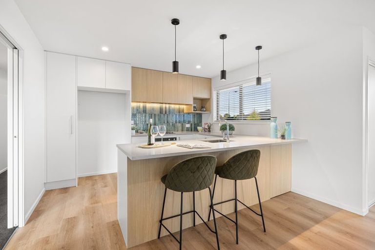 Photo of property in 12 Freeville Place, New Brighton, Christchurch, 8083