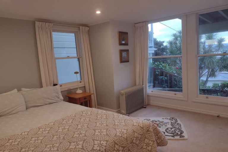 Photo of property in 28 Talavera Terrace, Kelburn, Wellington, 6012