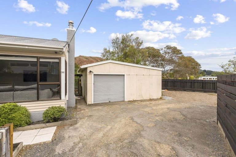 Photo of property in 56 Aorangi Road, Paraparaumu, 5032