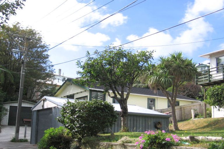 Photo of property in 8 Darlington Terrace, Miramar, Wellington, 6022