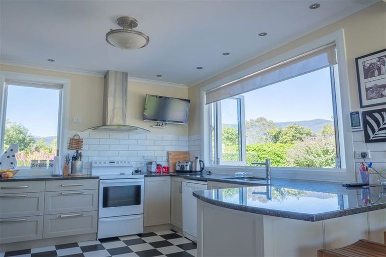 Photo of property in 120 Patons Rock Road, Patons Rock, Takaka, 7182