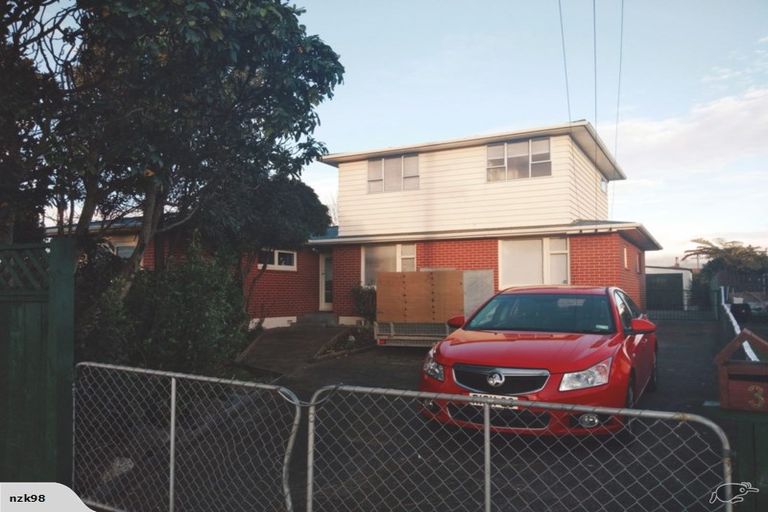 Photo of property in 3 Armagh Street, Levin, 5510