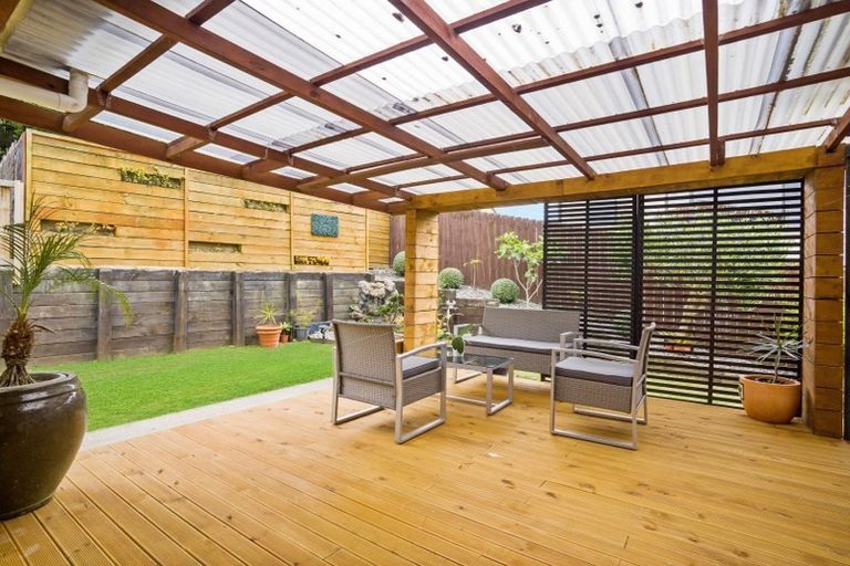 Photo of property in 19 The Enclave, Totara Heights, Auckland, 2105