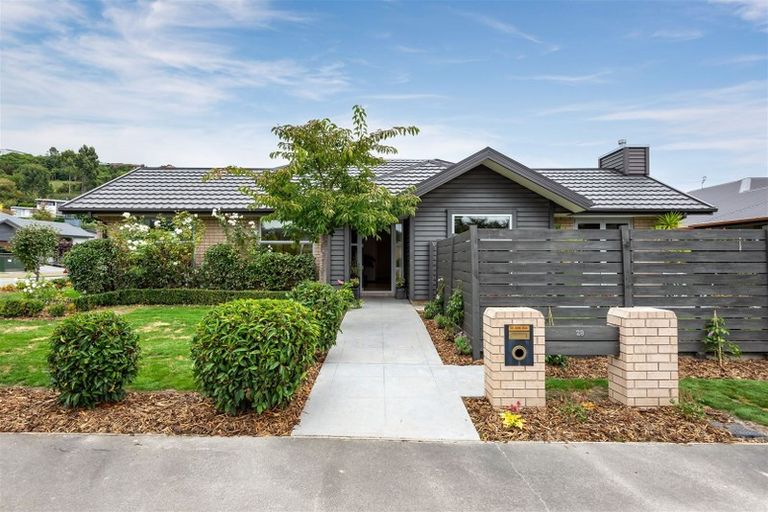 Photo of property in 28 Holbrook Way, Westmorland, Christchurch, 8025