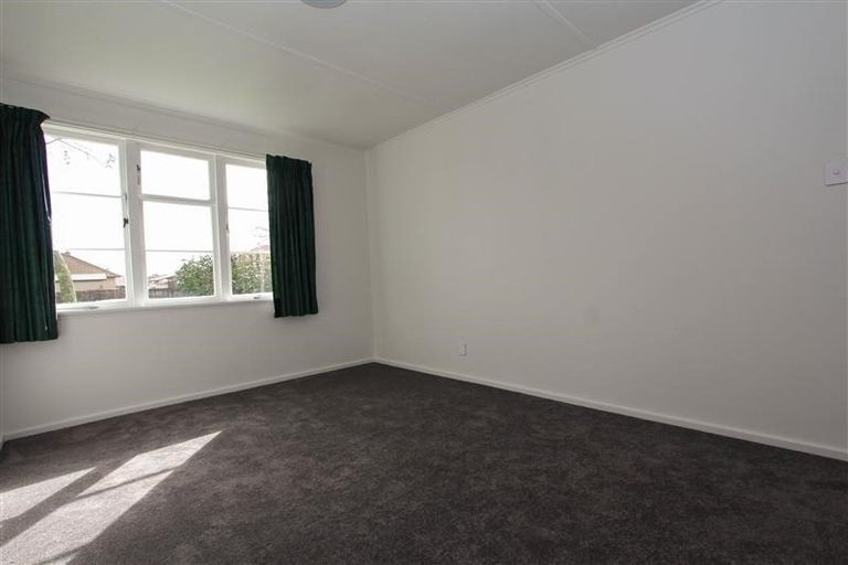 Photo of property in 16 Tranmere Road, Fairfield, Hamilton, 3214