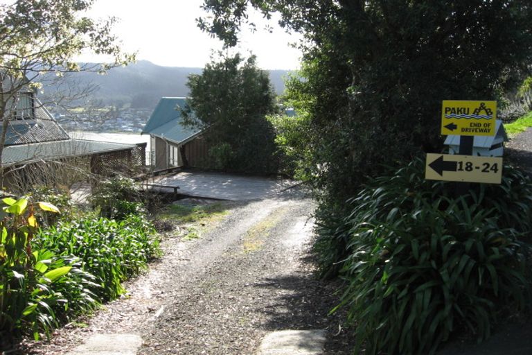 Photo of property in 22 Motuhoa Road, Tairua, 3508