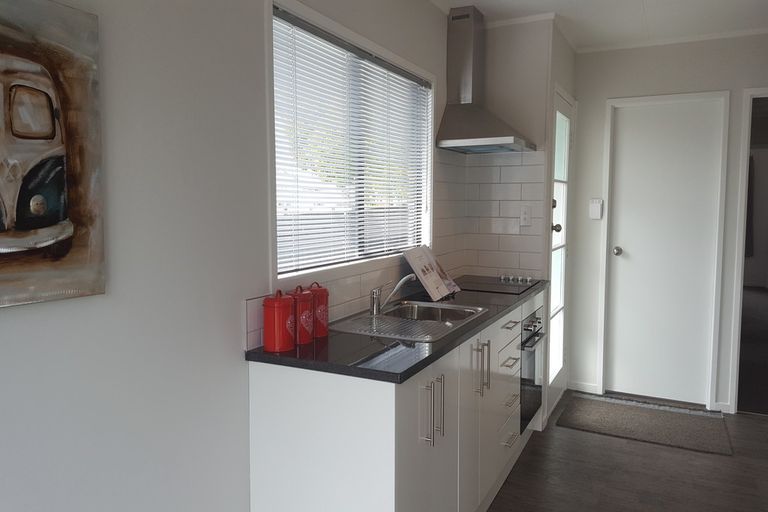 Photo of property in 55 Burundi Avenue, Clendon Park, Auckland, 2103