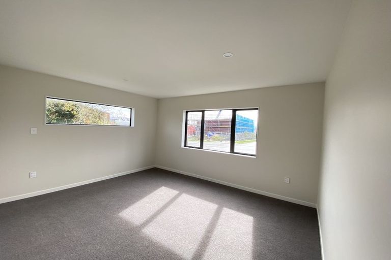 Photo of property in 21 Vazey Way, Hobsonville, Auckland, 0618