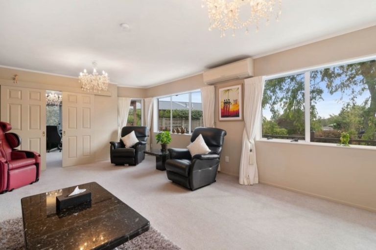 Photo of property in 25 Mark Place, Lynmore, Rotorua, 3010