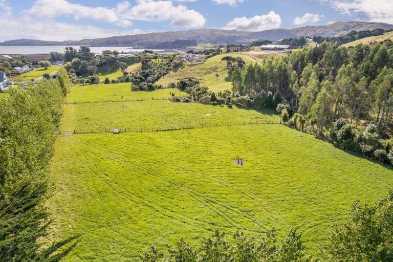 Photo of property in 32 Paekakariki Hill Road, Pauatahanui, Porirua, 5381