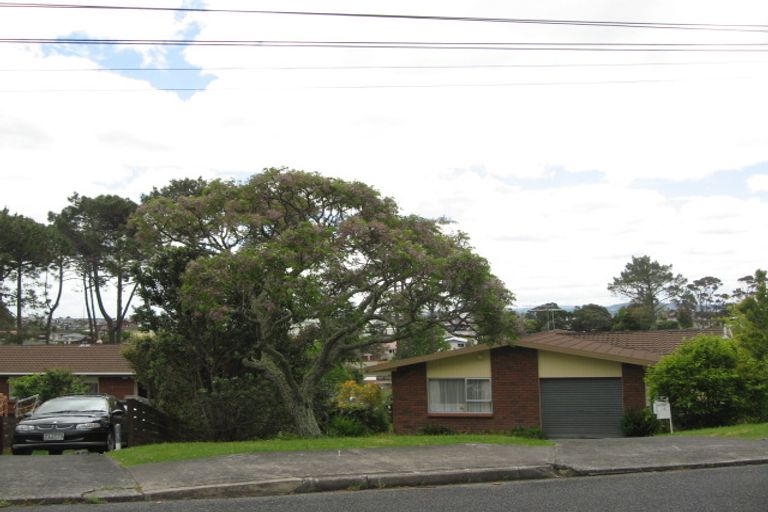 Photo of property in 2/29 Walbrook Road, Manly, Whangaparaoa, 0930