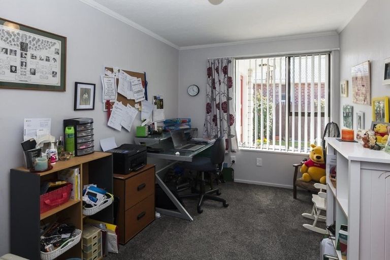 Photo of property in 1/106 Burwood Road, Burwood, Christchurch, 8083
