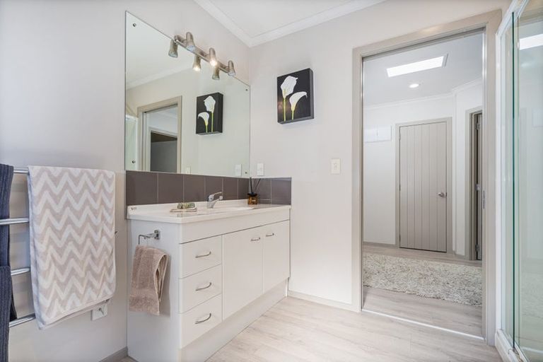 Photo of property in 13 Cobham Lane, Whitianga, 3510