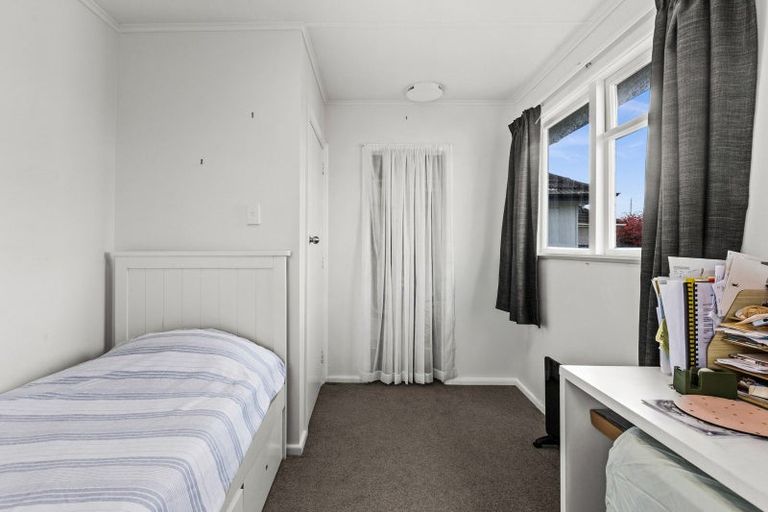 Photo of property in 12 Fleming Crescent, Maraenui, Napier, 4110