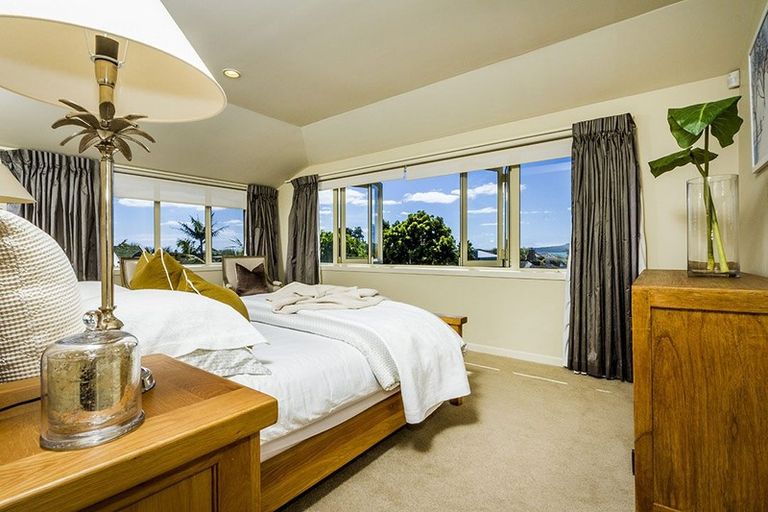 Photo of property in 25 Ocean View Road, Milford, Auckland, 0620