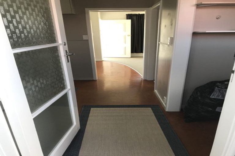 Photo of property in 2/4 Glasgow Street, St Andrews, Hamilton, 3200