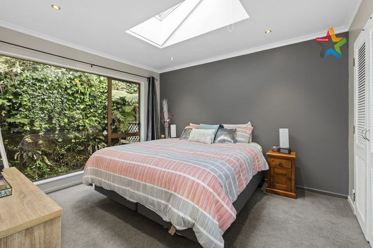 Photo of property in 95 Dowse Drive, Maungaraki, Lower Hutt, 5010