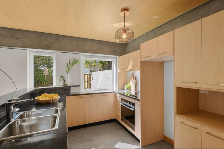 Photo of property in 1/63 Papanui Road, Merivale, Christchurch, 8014