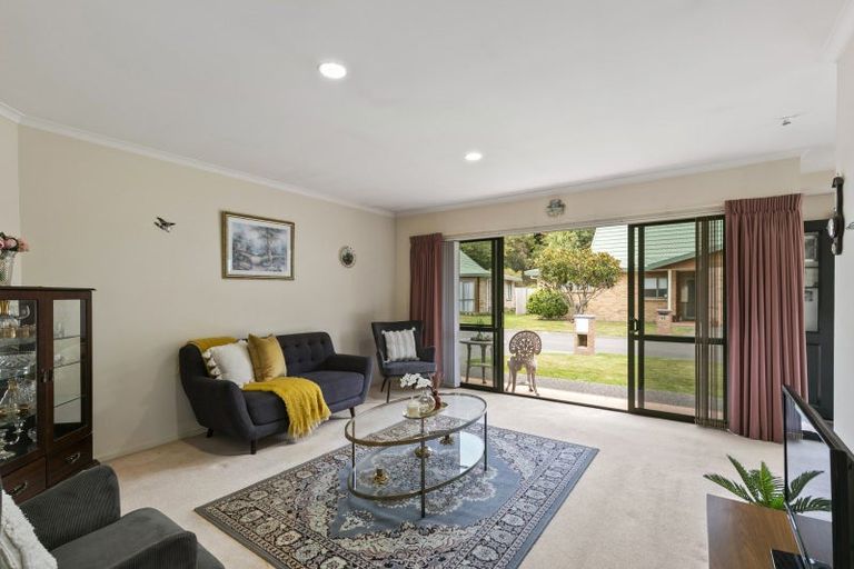 Photo of property in Redwood Village, 46/42 Main Road, Tawa, Wellington, 5028