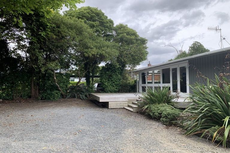 Photo of property in 280 Te Moana Road, Waikanae, 5036