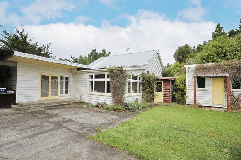 Photo of property in 898 Bluff Highway, Woodend, Invercargill, 9877