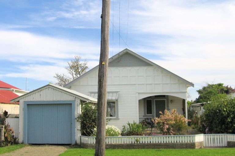 Photo of property in 4 Lyndhurst Street, Awapuni, Gisborne, 4010