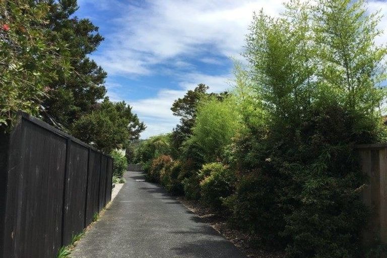 Photo of property in 1/18 Firth Road, Torbay, Auckland, 0630