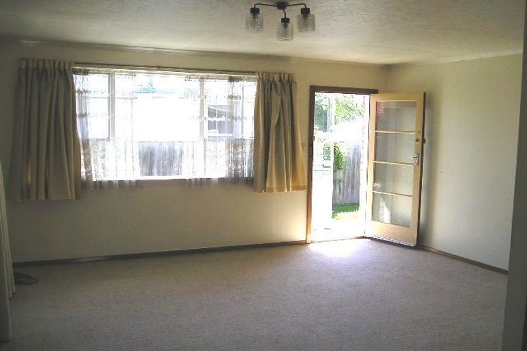 Photo of property in 2/9 Bowen Street, Upper Riccarton, Christchurch, 8041