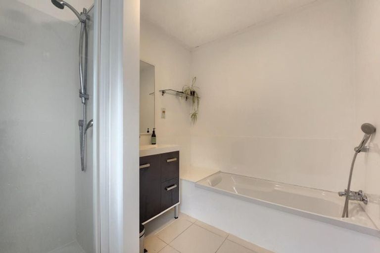 Photo of property in 86a Woodland Road, Johnsonville, Wellington, 6037