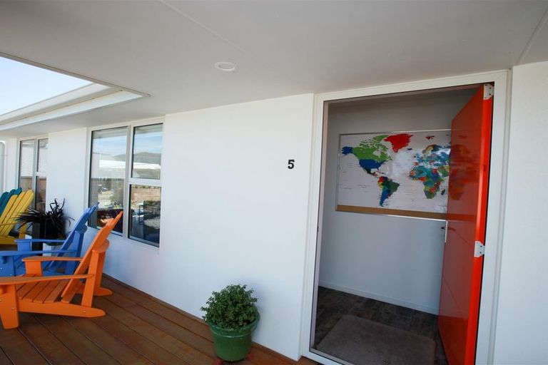 Photo of property in 5 Rankin Rise, Lake Tekapo, 7999