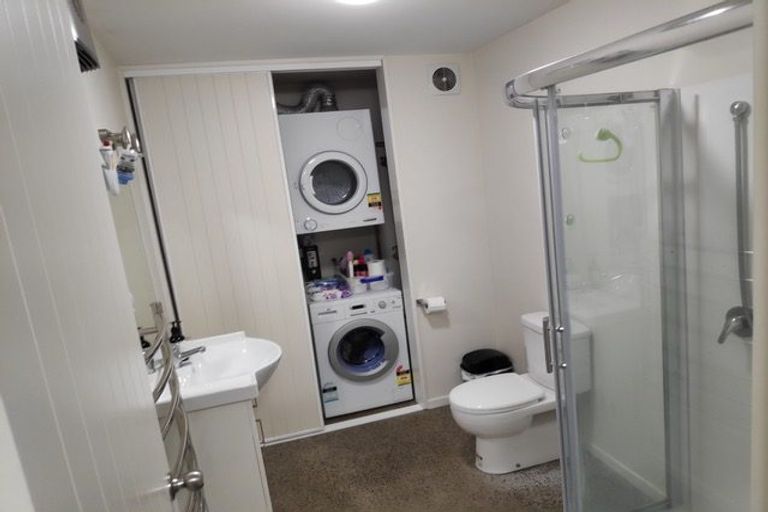 Photo of property in 33 Grove Road, Addington, Christchurch, 8024