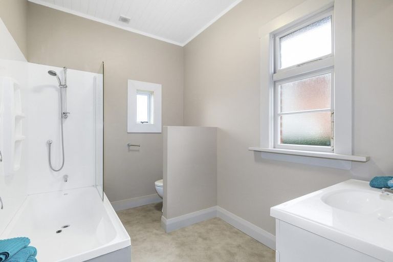 Photo of property in 79 Middleton Road, Kew, Dunedin, 9012