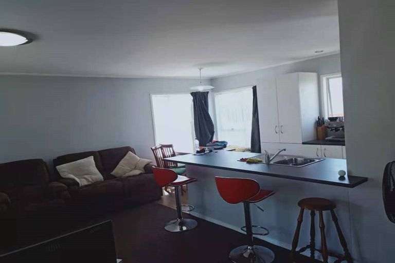 Photo of property in 1/33 Bellringer Road, Massey, Auckland, 0614