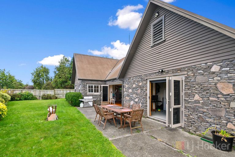 Photo of property in 48 Hamon Place, Pukehangi, Rotorua, 3015