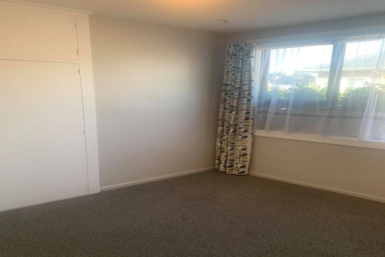 Photo of property in 64 Barton Street, Woolston, Christchurch, 8023