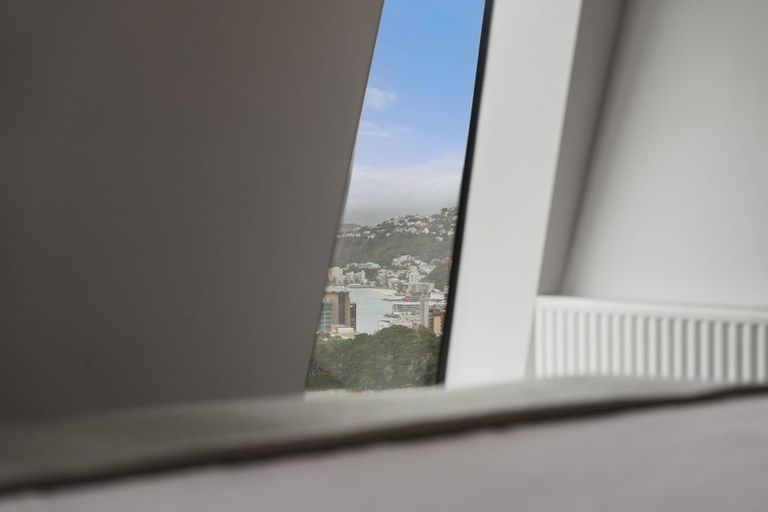 Photo of property in 64a Orangi Kaupapa Road, Northland, Wellington, 6012