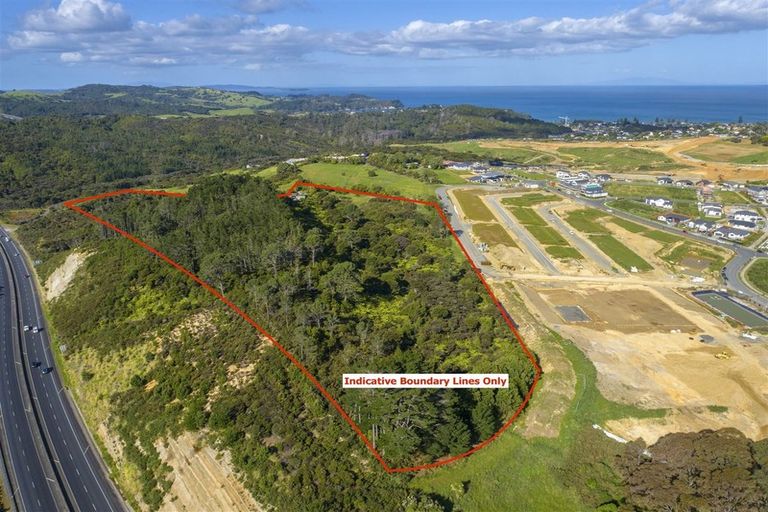Photo of property in 60 Sunnyheights Road, Orewa, 0931
