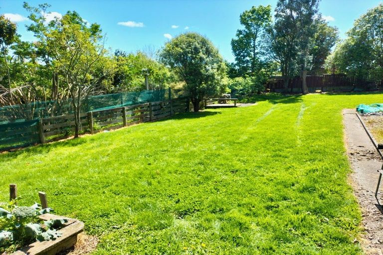 Photo of property in 27 Galt Street, Hawera, 4610