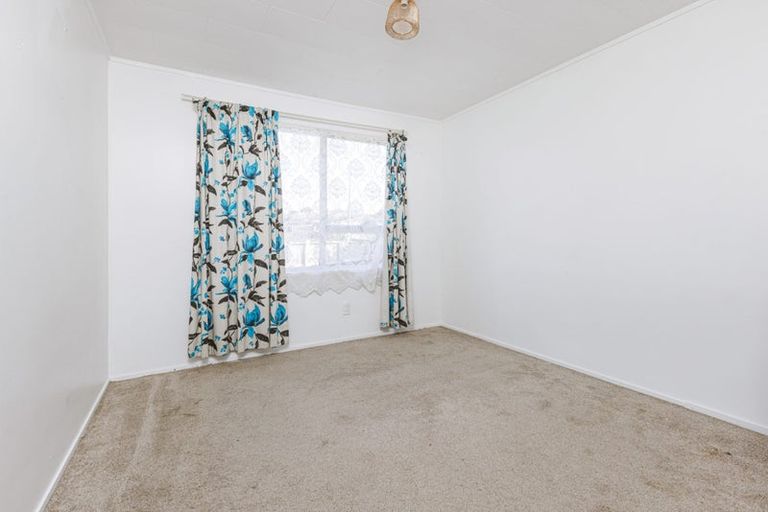 Photo of property in 138 Mahia Road, Wattle Downs, Auckland, 2103