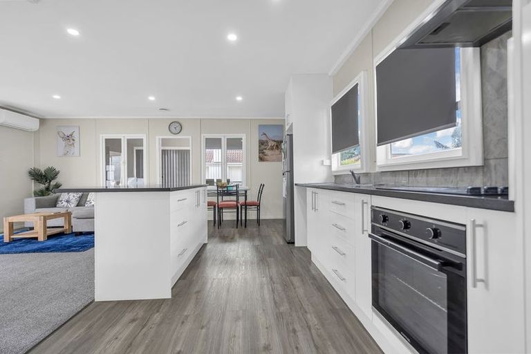 Photo of property in 25a Bunnythorpe Road, Papakura, 2110