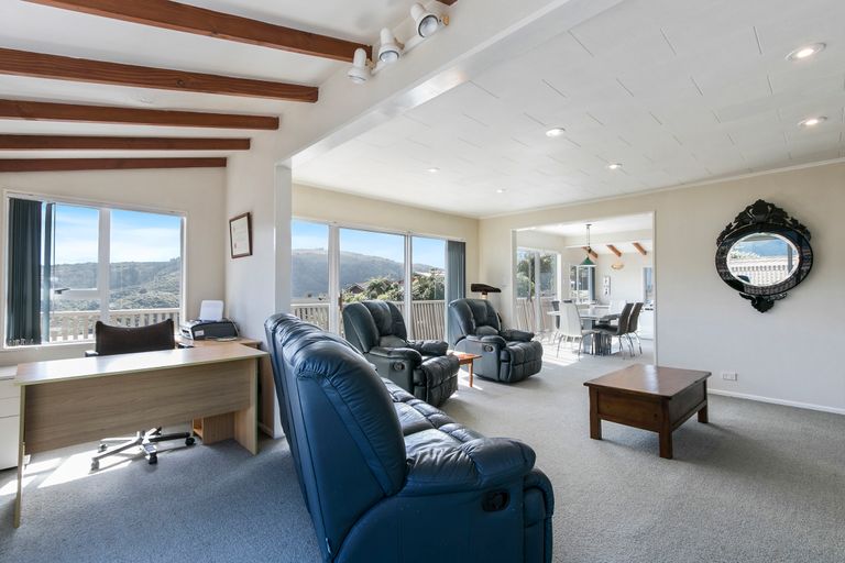 Photo of property in 26 Kingsley Street, Stokes Valley, Lower Hutt, 5019