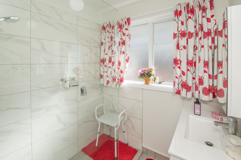 Photo of property in 305 Sawyers Arms Road, Bishopdale, Christchurch, 8053